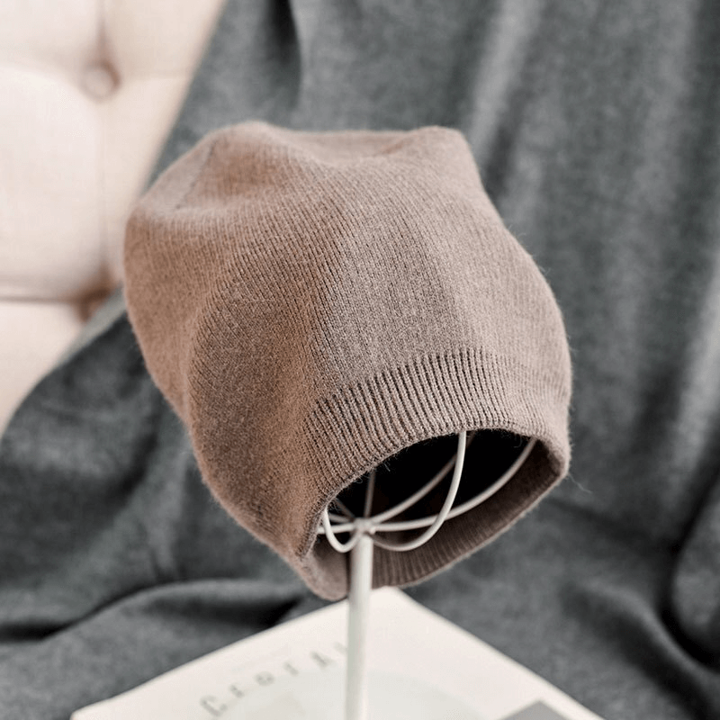 Unisex cashmere wool beanie in solid color, perfect for winter warmth and casual style. SF1476 headwear ideal for outdoor occasions.